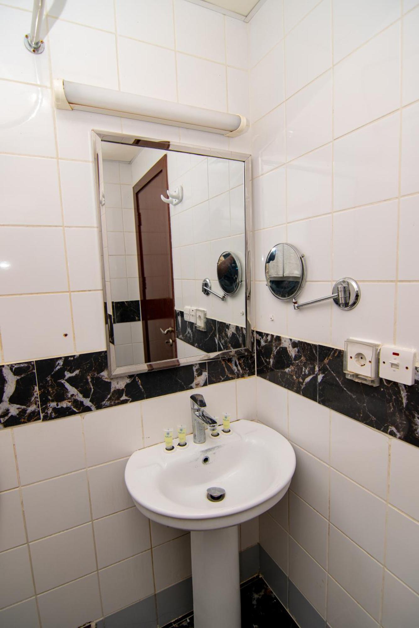 Shurakaa Al Khair Hotel مكة المظهر الخارجي الصورة